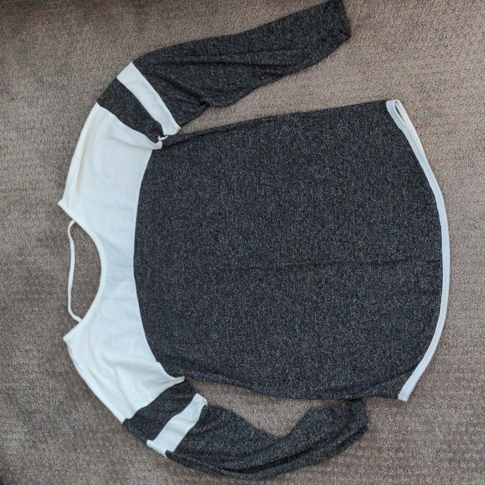 Maurice's 24/7 Long Sleeve Top Size S